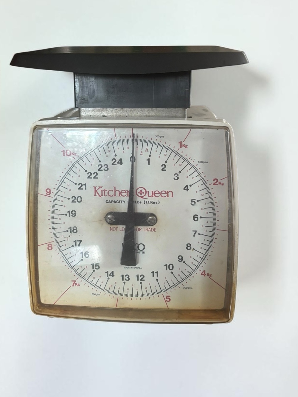 Vintage Kitchen Queen 24 lb Analog Kitchen Scale Black Platform